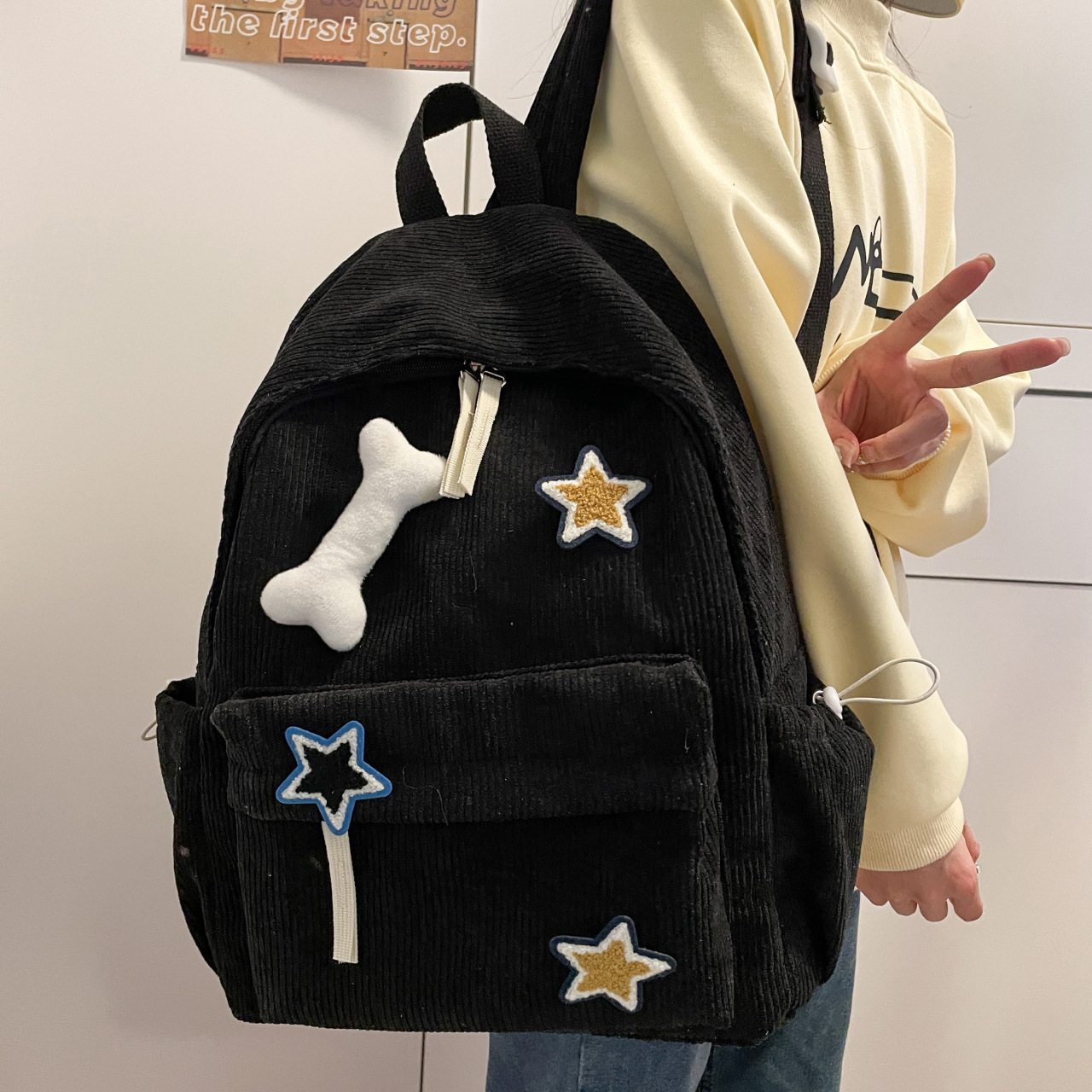 2025 New Women's Backpack Dark Large Capacity Junior High School Student High School Star Backpack Primary School Student College Student Bag