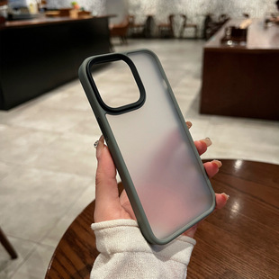 Чехол для iPhone 16 Pro Max, матовый полупрозрачный, приятный на ощупь, защитный чехол для Apple 14 и 15, противоударный, полная защита