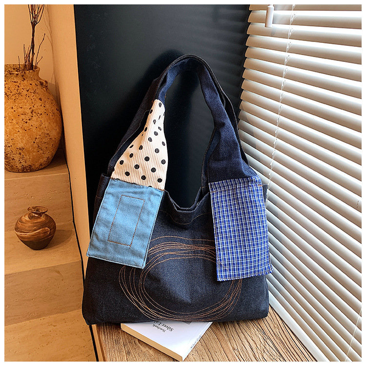 Japanese retro denim patchwork canvas bag for women, 2025 new style, literary and casual shoulder bag, student tote bag.