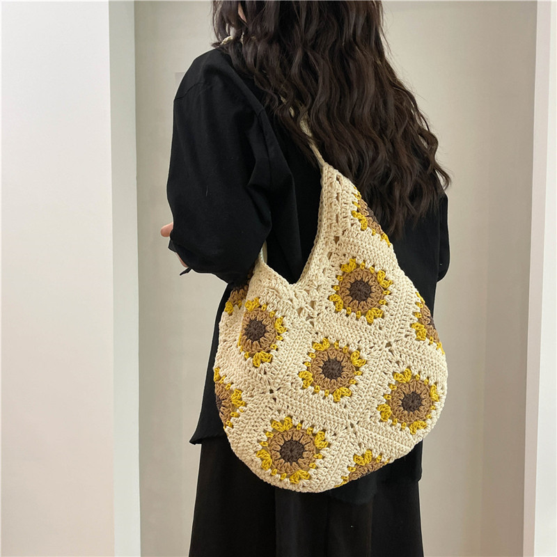 Woven floral pattern women's bag, straw bag, vacation shoulder bag, beach crossbody bag, new style, cross-border wholesale.