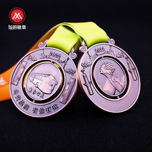 Metal copper-plated zinc alloy medal building rotating car battle figure relief medal Commemorative Medal