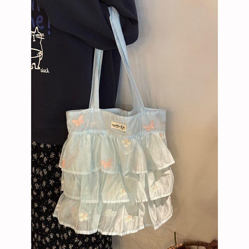 Korean style niche ruffled tote bag for women, new style, pleated girly handbag, large capacity shoulder bag for commuting.