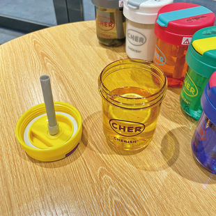 Cute plastic cup cute high color value Ton Cup mini suction tube Cup outdoor portable couple ton barrel