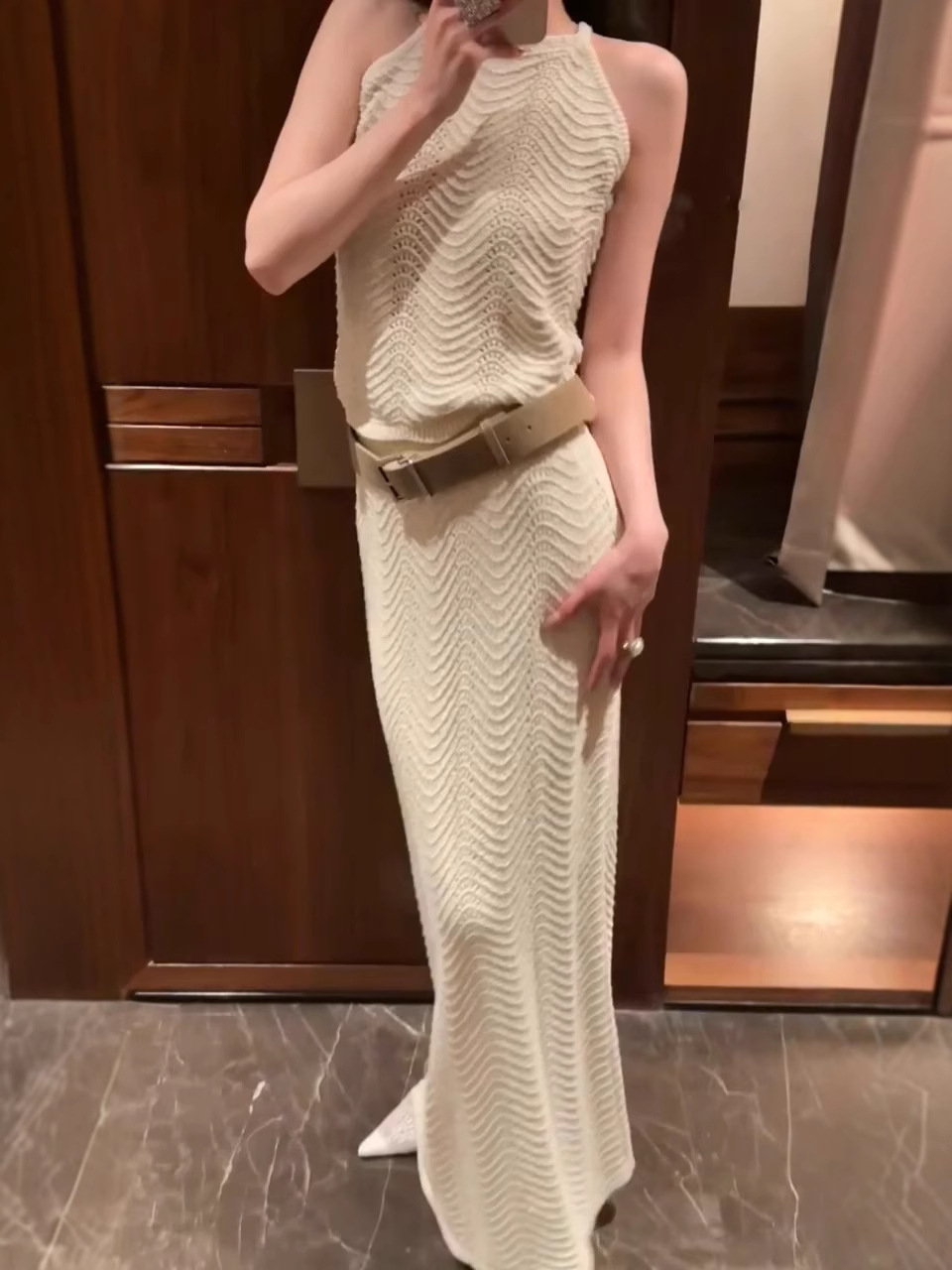 French Style Socialite Style Knitted Dress Women's Summer 2025 New Sleeveless Neck Top Hip Skirt Two-piece Set
