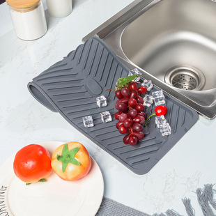 Cross-border New Kitchen Can Receive Silicone Drain Mat Wholesale Kitchen Supplies Silicone Place Mat Wine Glass Tableware Storage