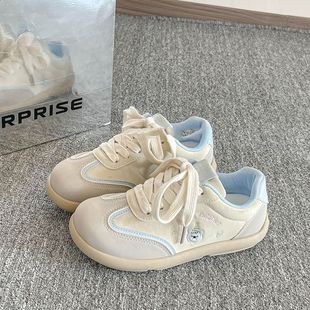 Net Red Super Fire Little Bear Baddy Shoes Женская весна 2025 Новый дикий слоеный маленький белый туфли Легкая мягкая подошва немецкая тренировка обувь