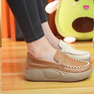 Foreign Trade 2025 Autumn New Internet Celebrity Casual Thick Bottom Soft Leather Shoes Women's Slip-on Rocking Shoes Comfortable Loafers Women