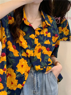 Vintage Hawaiian Short-sleeved Floral Shirt Women's Summer Port-style Loose Design Niche Seaside Vacation Floral Top