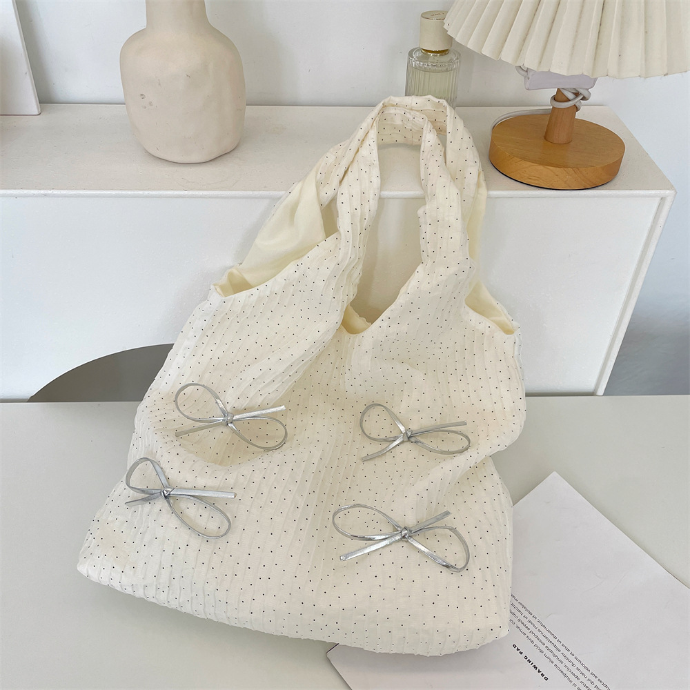 4711 High-value polka dot bow shoulder bag, gentle style, large capacity vest bag.