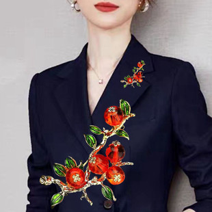 Retro Guofeng Persimmon Ruyi Persimmon Brooch Women's High-end Cheongsam Accessories Creative Design High-end Corsage