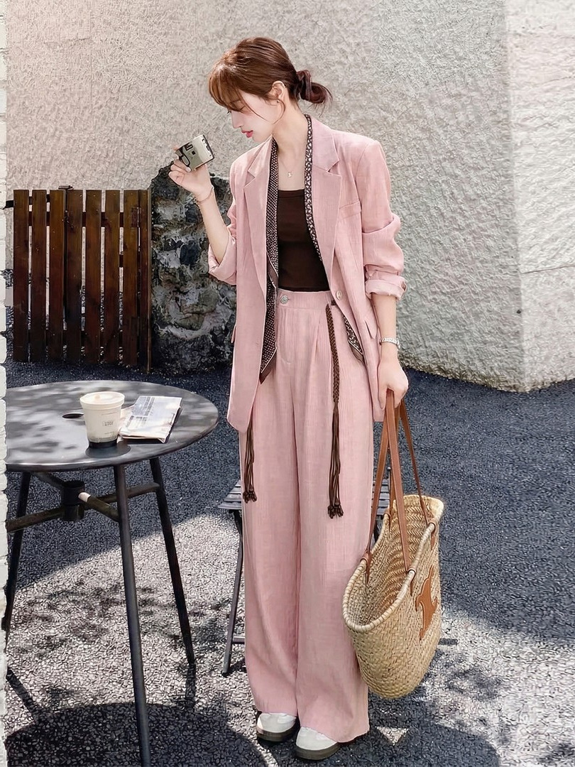 Designed Pink Silk Scarf Suit for Women 2026 Spring and Autumn New Korean Style Elegant Age-Reducing Workwear Two-Piece Set
