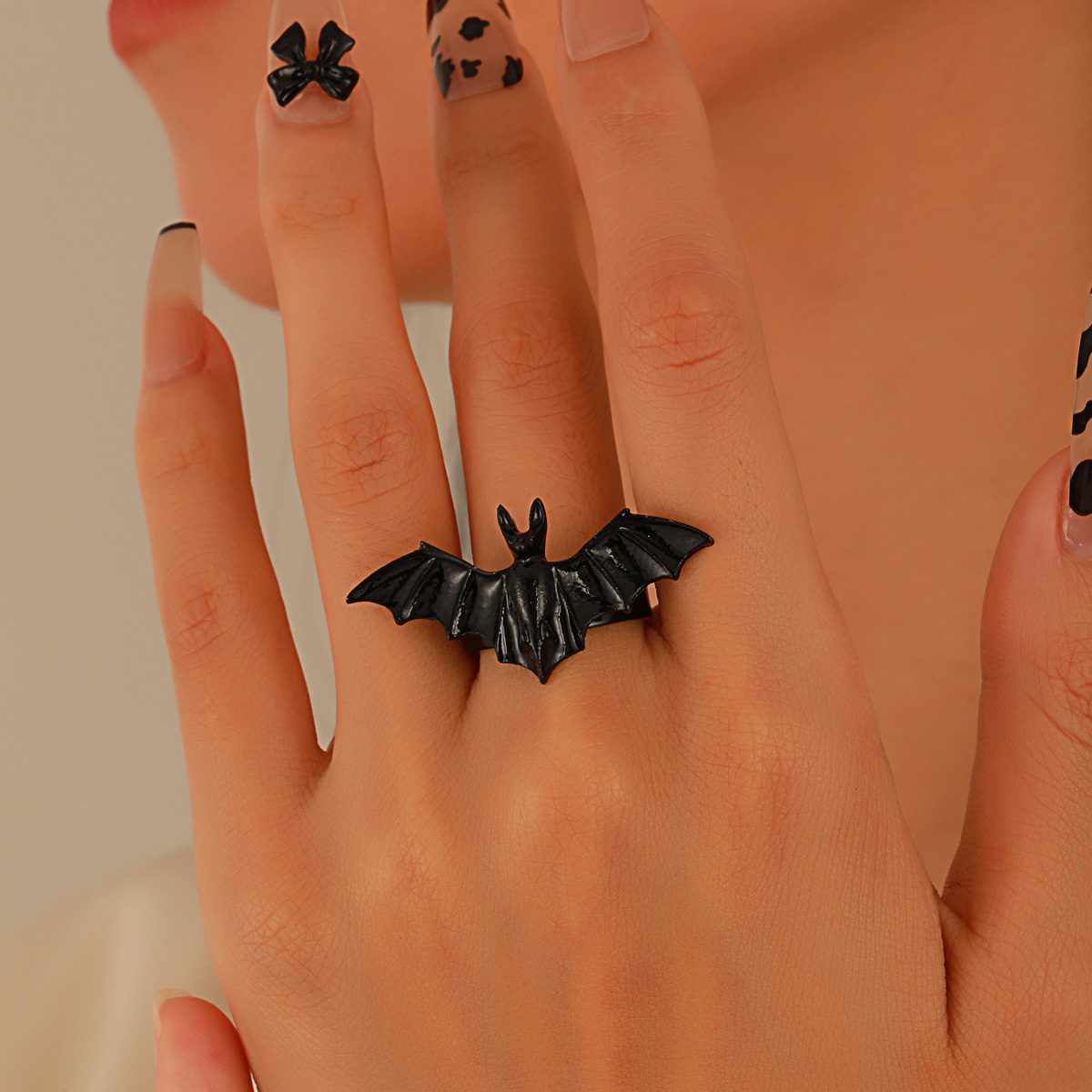 European and American Ins Butterfly Ring Female Gothic Dark Finger Ring Fashion Punk Halloween Jewelry Bat Ring
