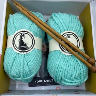 Export soft wool medium thick handmade knitted hat scarf gloves holiday gift box DIY set factory straight