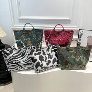Cross-border Large Capacity Leopard Print Commuter Handbag 2024 New Fashion Tote Bag European and American Casual Shoulder Shopping Bag