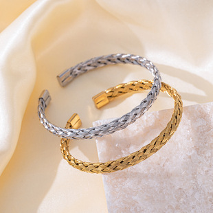 European and American Cross-border Titanium Steel Bracelet Simple Open 18k Real Gold Electroplated Bracelet Women's High-end Long-lasting Color-preserving Bracelet