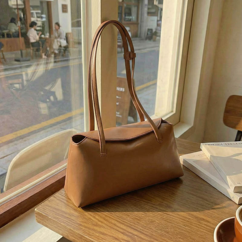 Cross-border minimalist niche flap Boston bag for women, new spring 2026, high-end commuter bag with large capacity, underarm bag.