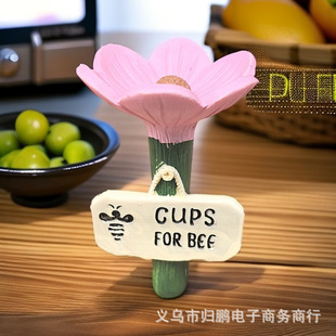 Cross-border Explosions Insect Drinkers Courtyard Garden Mini Flowers Wild Bees Insect Drinking Water Device