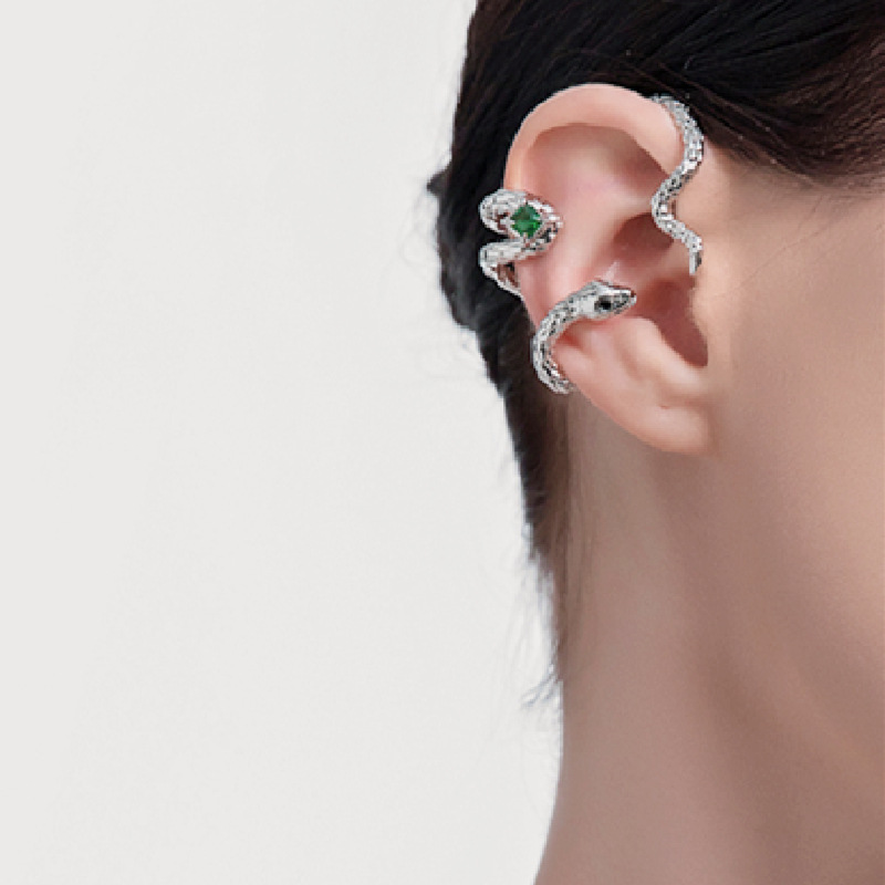 Niche design snake-shaped earrings high-grade earless earrings personalized ear bone clip small snake ear clip trendy earrings for women