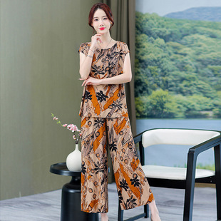 Middle-aged and Elderly Mother's Suit Summer Thin Carved Cotton Silk Suit Artificial Cotton Short-sleeved T-shirt Old Lady's Clothes Pullover