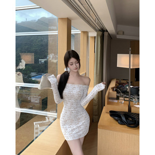 Xin can reach [colored glazed moonlight song] dress spring white romantic off-shoulder lace hip skirt