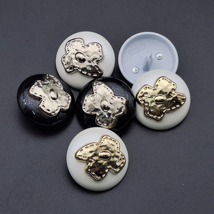 Metal Buttons Flower Small Flower Round Double Spell Small Fragrance Spray Paint Electroplated Alloy Buttons Four-leaf Clover Mushroom Buttons