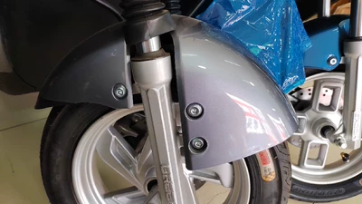 wheel mudguard rain shield black front – Electric vehicle fender - gray