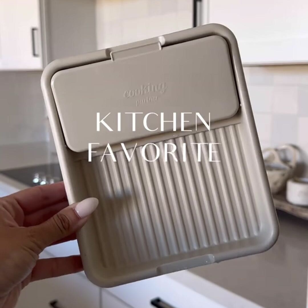 White Lid Spoon Storage Rack