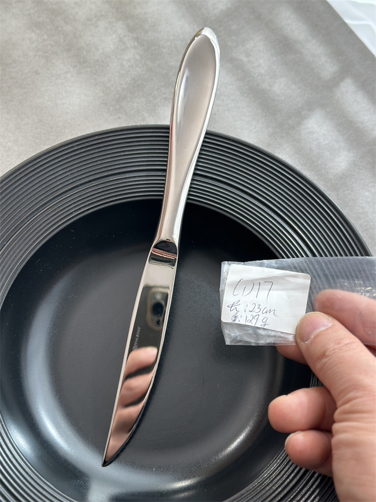 Steak Knife Cd17 Weighs 129g and Is 23cm Long