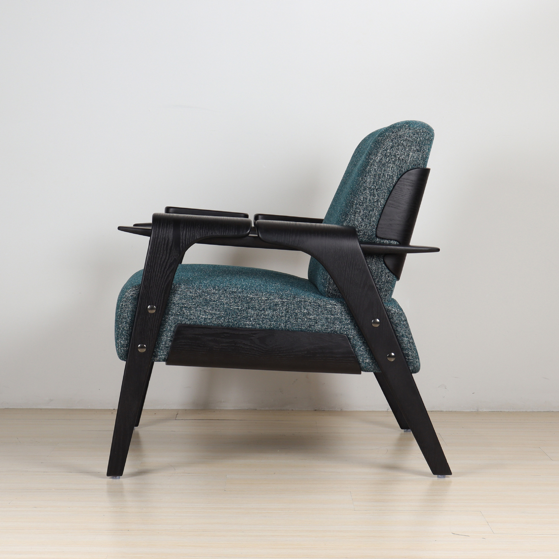 Premium Black + Black Frame