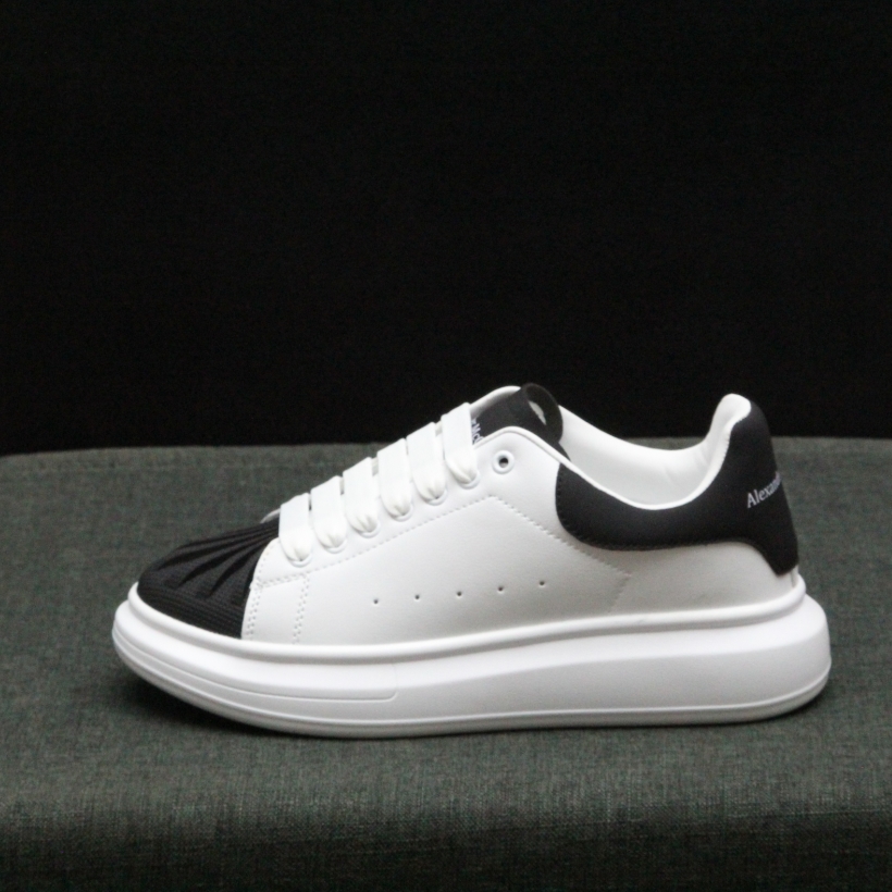 White Black Black Inner Height Increase