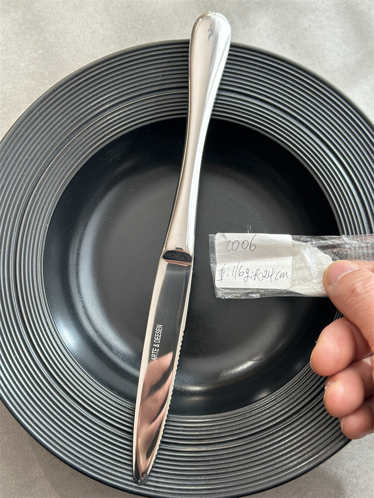 Steak Knife Cd06 Weighs 116g and Is 24cm Long