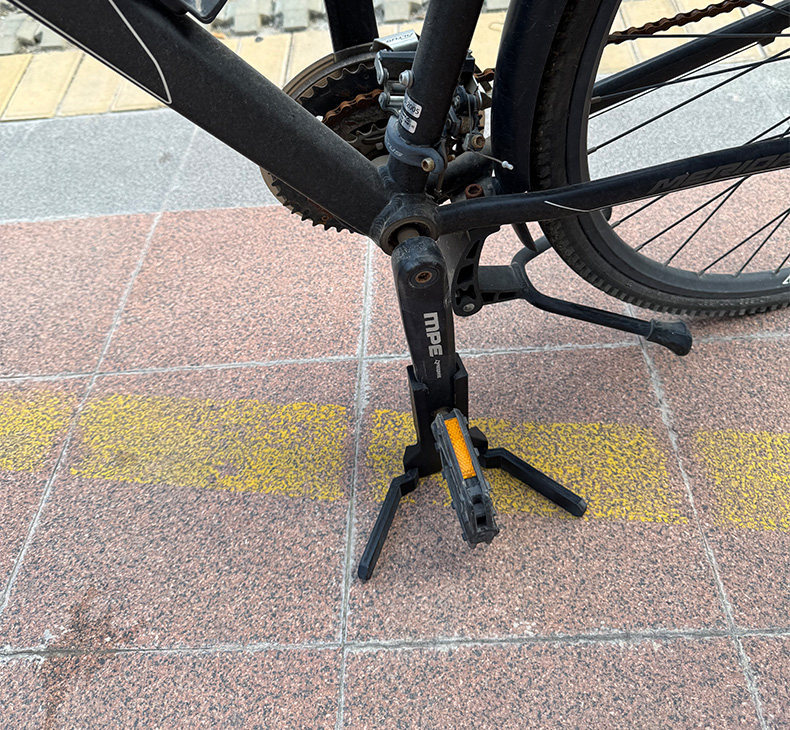 Thickened Outdoor Parking Stand, Foldable Mountain Bike Crank Leg Stand, Road Bike Support Stand Accessories