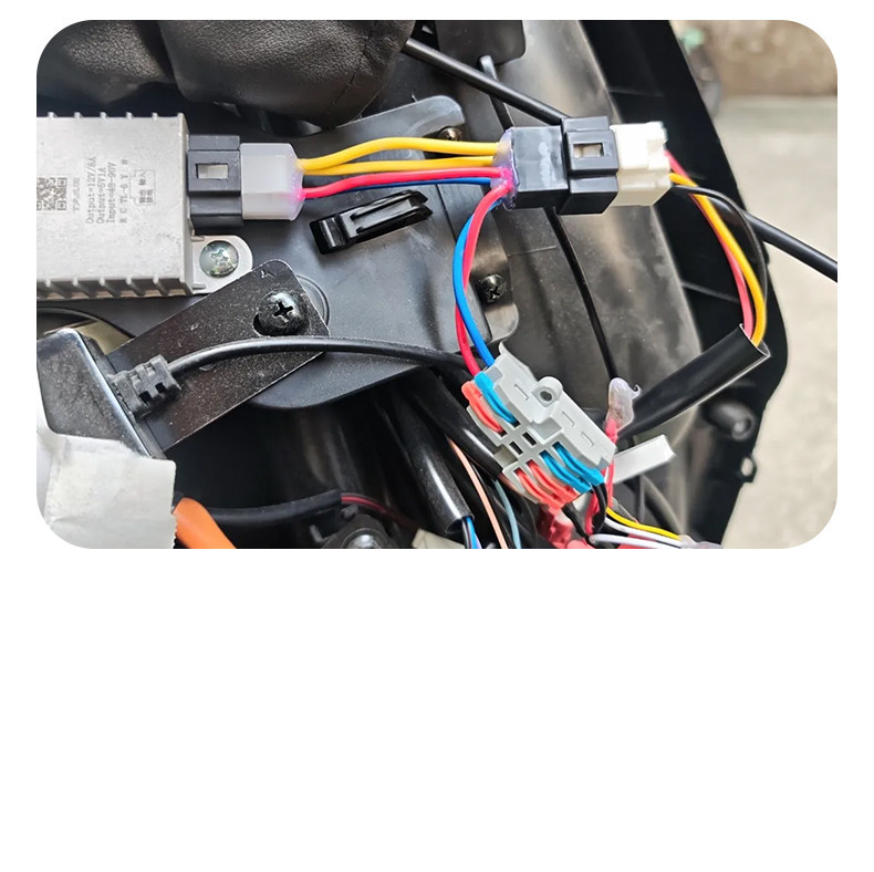 Suitable for Ninebot Electric Scooter 12Vdc Converter, No-Cut Wire Splitter, Universal Modification