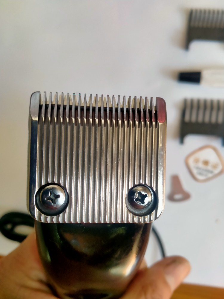 전문 유선 헤어 클리퍼 전기 클리퍼 플러그인 헤어 살롱 전기 클리퍼 성인 고출력 면도기 가정용 전기 클리퍼