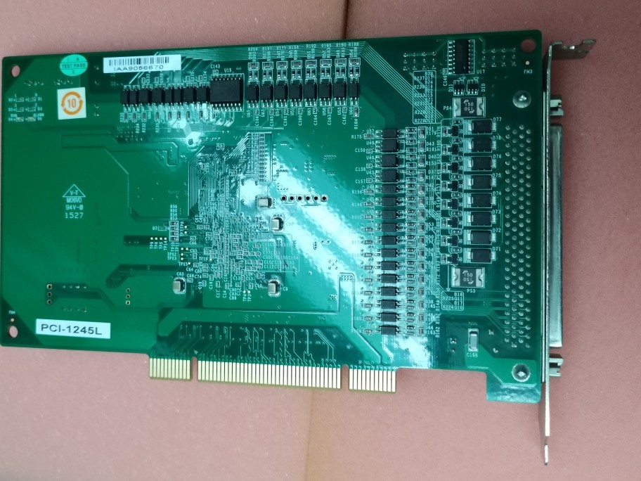 90% 이상의 새로운 대만 ADVANTECH PCI-1245 및 1245L 펄스 유형 4축 스테퍼 모터 모션 제어 카드