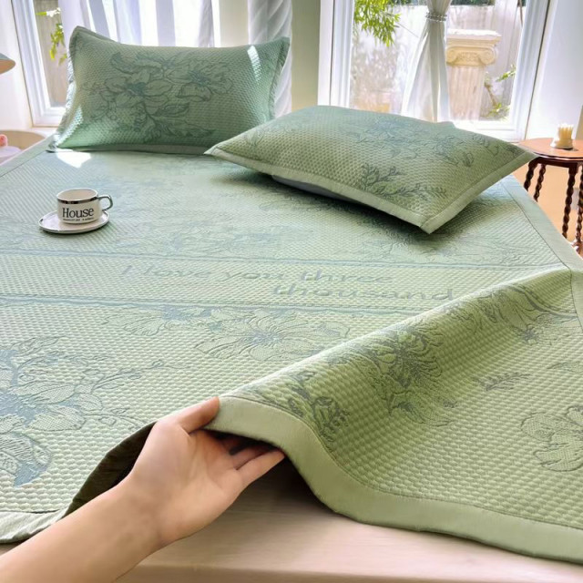 2025 new Class A ice silk mat three-piece set 1.5 meters 1.8 meters single double bed cover cool ice silk mat