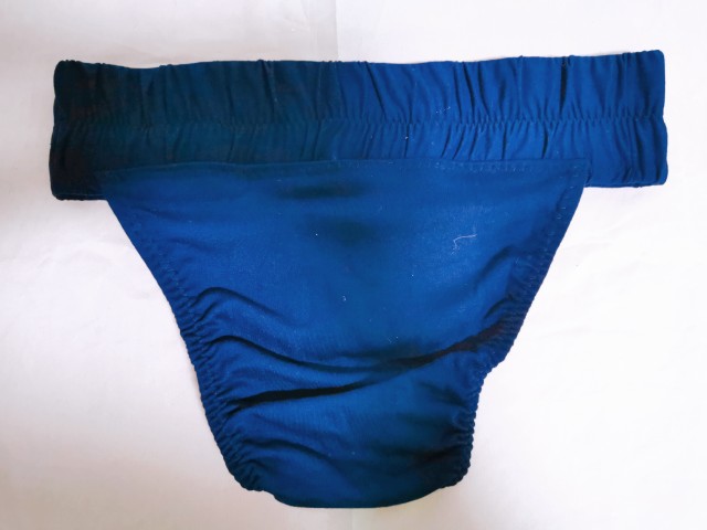 ABDOMINAL GUARD SUPPORTER IS AVAILABLE IN RANDOM BLACK AND BLUE COLORS