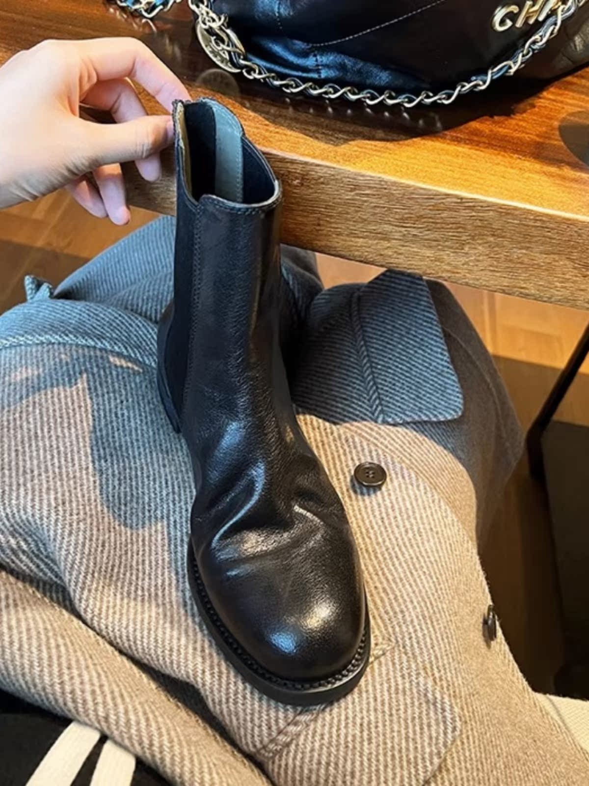 COWHIDE CHELSEA BOOTS AUTUMN WINTER LEATHER VINTAGE DISTRESSED PLEATED BOOTS FRIED STREET BOOTIES THICK-SOLED CHIMNEY MARTIN BOOTS