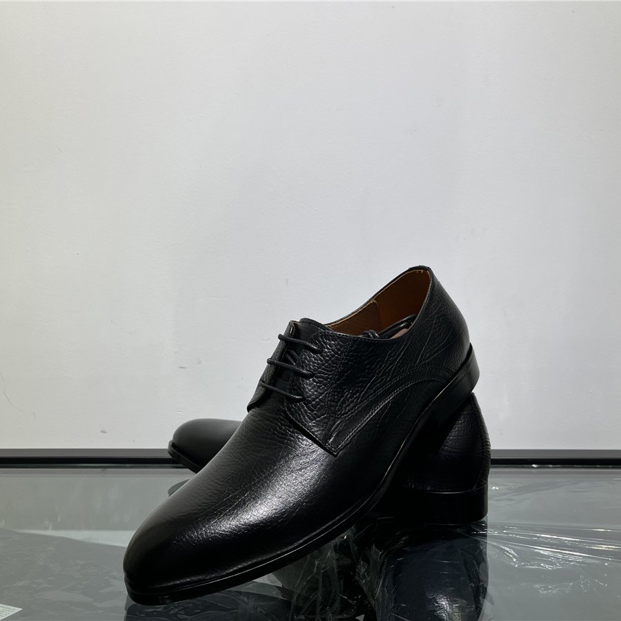 가공 된 봄과 가을 소 가죽 신발 남성 비즈니스 정장 가죽 신발 발가락 레이어 소 가죽 블랙