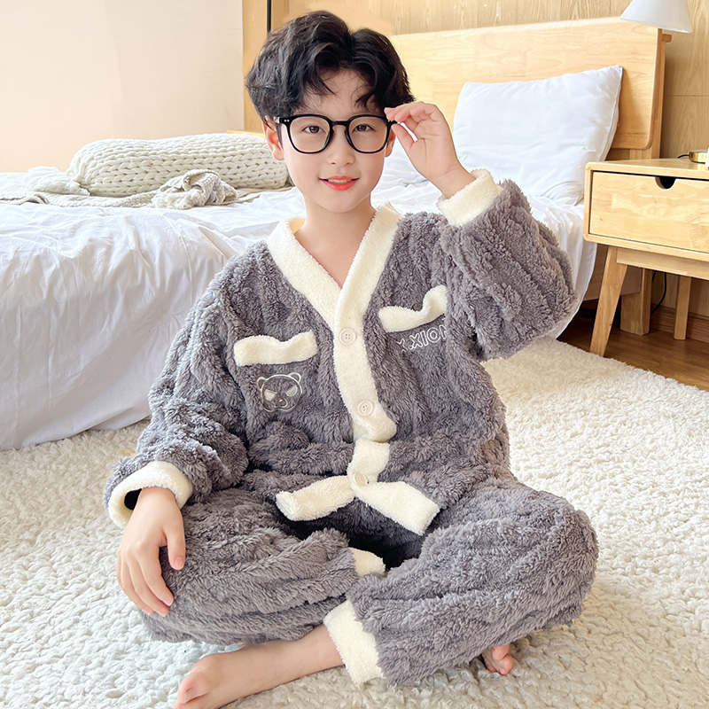 CHILDRENS PAJAMAS AUTUMN AND WINTER BOYS FLANNEL VELVET THICKENED MIDDLE AND LARGE BOYS BOYS WINTER CORAL VELVET LOUNGEWEAR SET