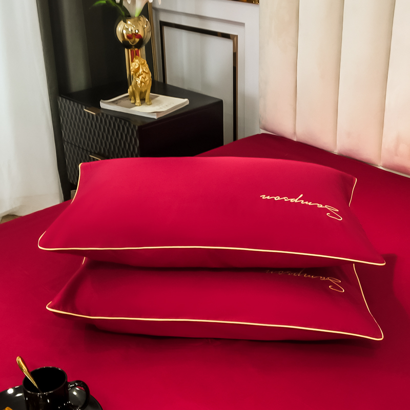 COTTON WEDDING FOUR-PIECE SET BIG RED COTTON SIMPLE EMBROIDERY DOUBLE WEDDING QUILT COVER WEDDING GIFT 1.8M BEDDING