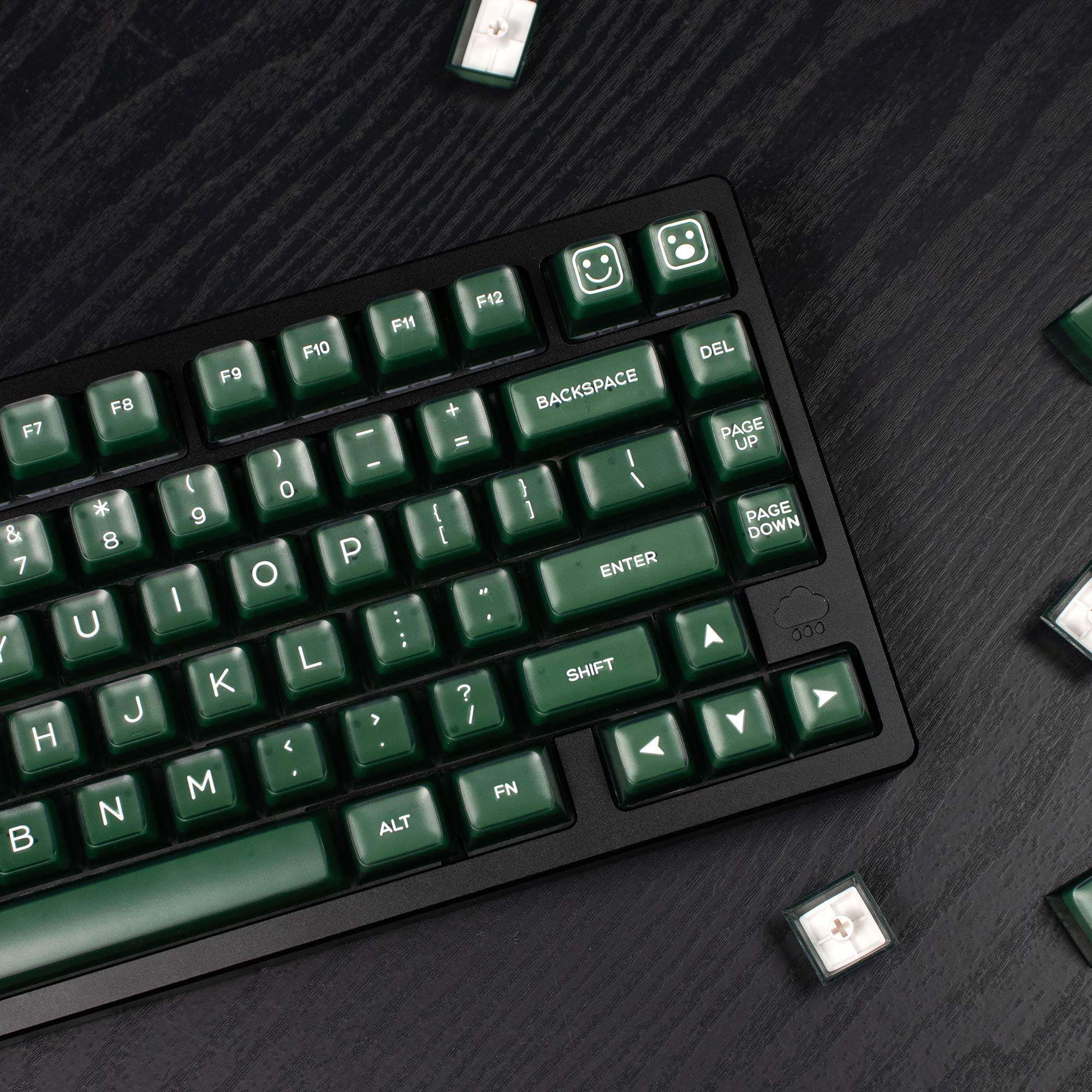 LIGHT SMILE EMERALD MECHANICAL KEYBOARD KEYCAPS 142 KEYS ABS TWO-COLOR MOLDING SA HEIGHT ADAPTATION 61 87 104 ETC