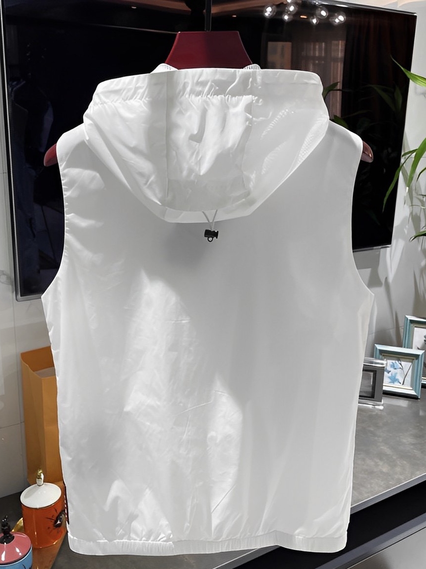 SPRING AND AUTUMN YOUTH FASHION BRAND HOODED VEST MENS SLIM CASUAL TREND INS SOLID COLOR SLEEVELESS SHOULDER VEST HORSE CLIP