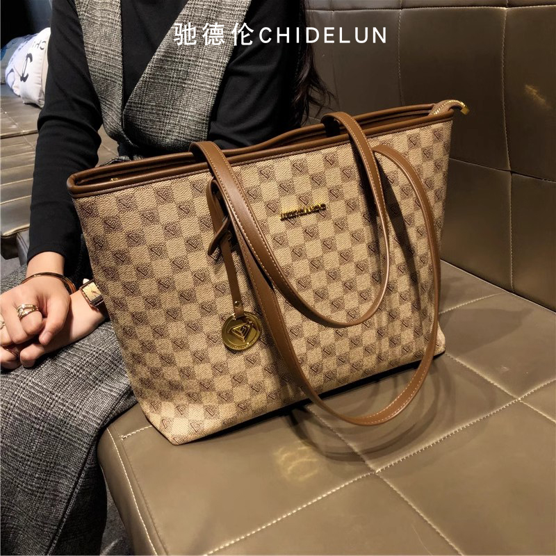 Легкая роскошная сумка Chidelun, новая женская кожаная вместительная классическая универсальная переносная сумка-тоут на одно плечо Изображение 1