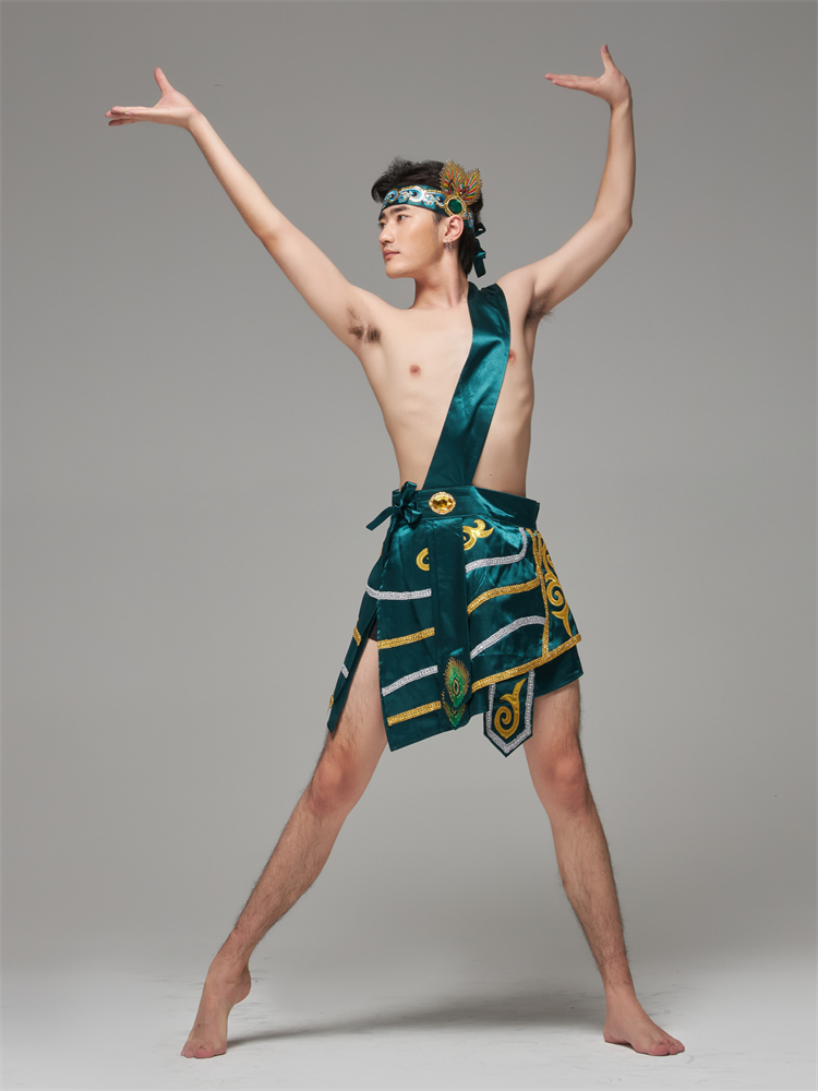 DAI DANCE PERFORMANCE MENS AND MENS SOLO DANCE COSTUMES PERFORMANCE COSTUMES DAI DANCE ETHNIC AND FOLK COSTUMES