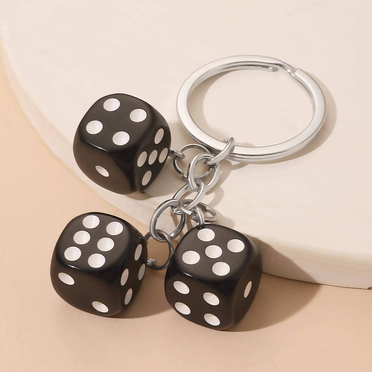 CREATIVE RESIN DICE BILLIARDS KEYCHAIN PENDANT BILLIARDS KEYCHAIN