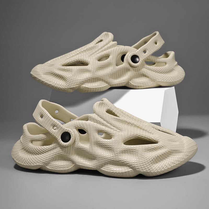 HOLE SHOES MENS SUMMER NEW SLIPPERS MENS OUTDOOR NON-SLIP STEP ON SHIT FEELING BAOTOU DRIVING BEACH SHOES SANDALS MENS