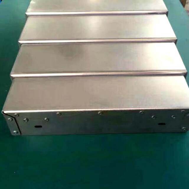 Zhejiang Huate 1580 machining center anti-chip baffle guard plate YX axis telescopic sheet metal stainless steel plate protective cover