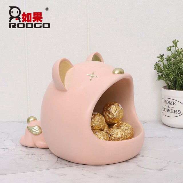 If the home entrance door key storage entrance ornaments creative living room wine cabinet coffee table desktop decoration ornaments
