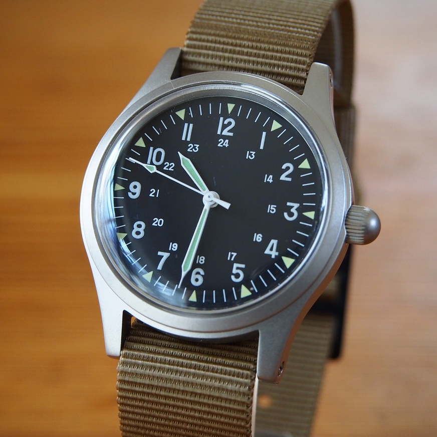 U.S. Army GG-W-113 vintage automatic mechanical replica watch during World War II